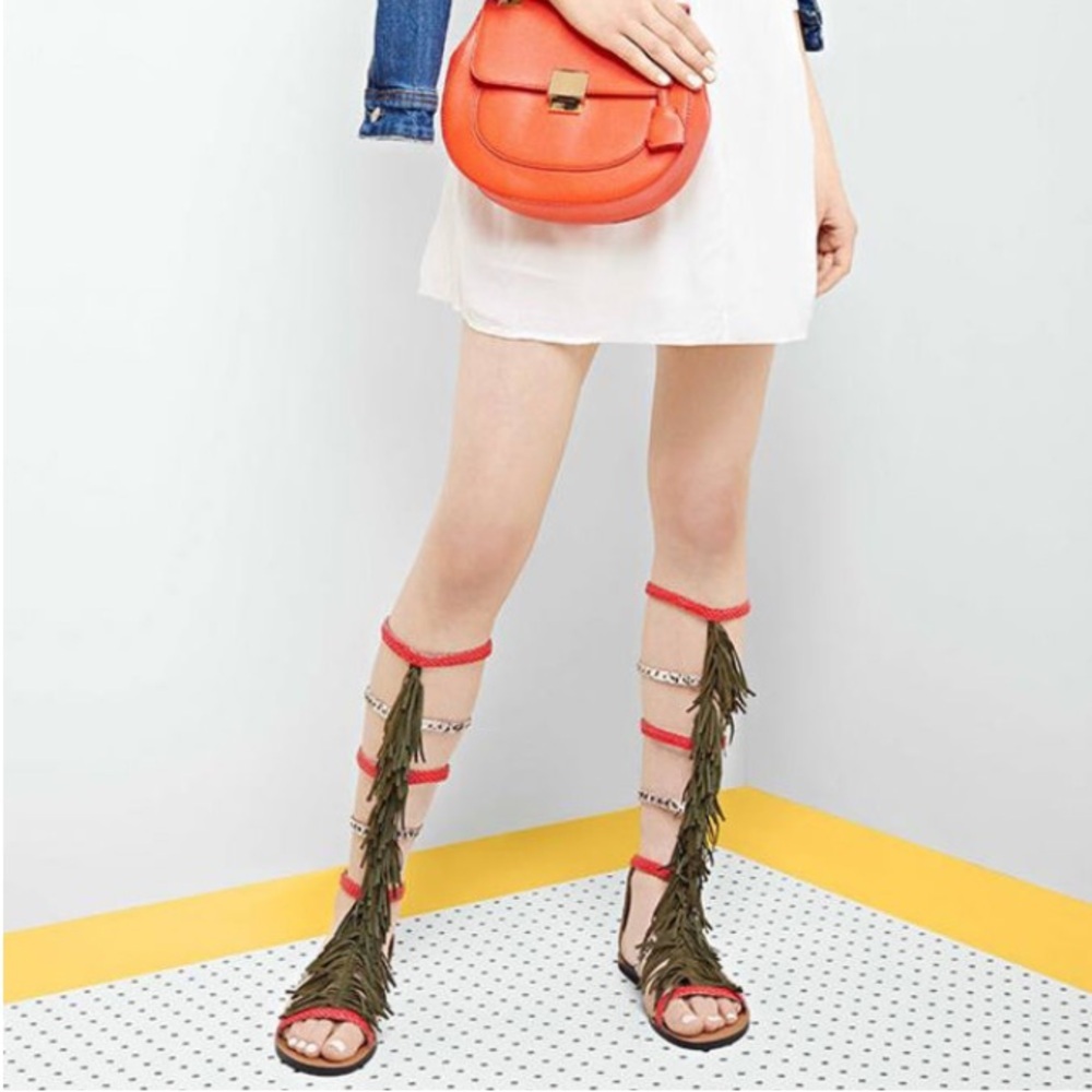 Aldo Tharesa Gladiator Fringe Boho Flat Western Festival Cowgirl Sandals 7.5